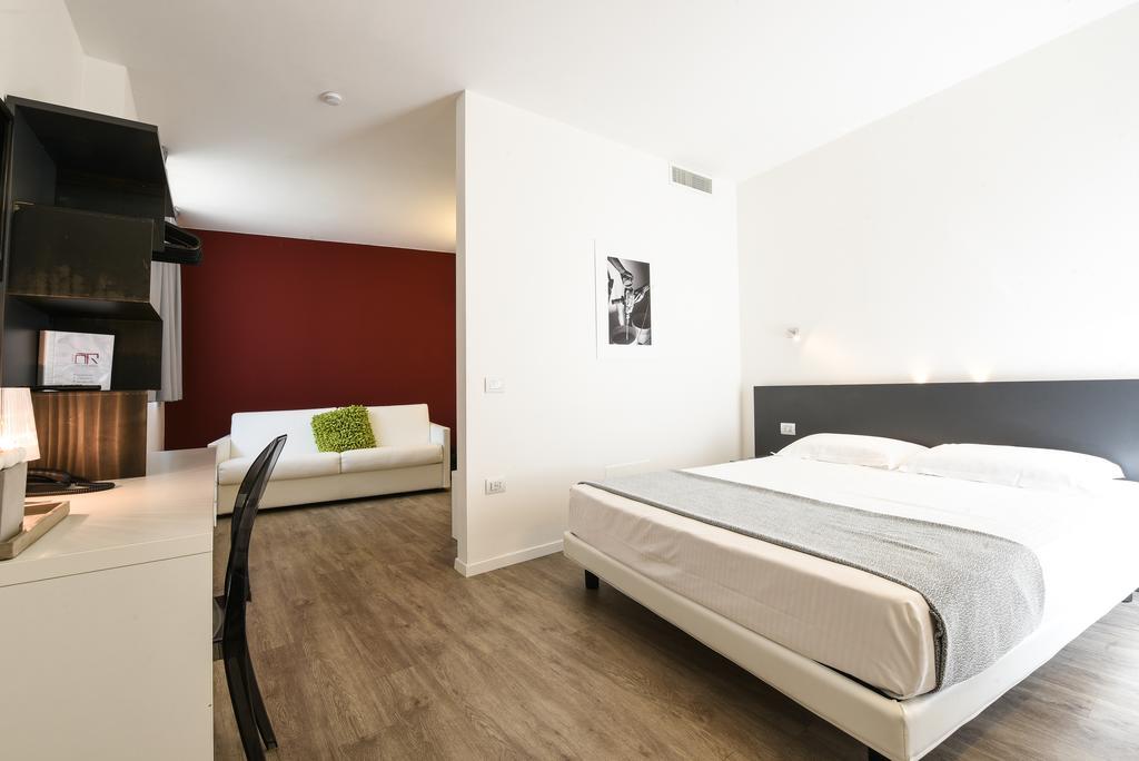 On The Rock Hotel Arco Ngoại thất bức ảnh